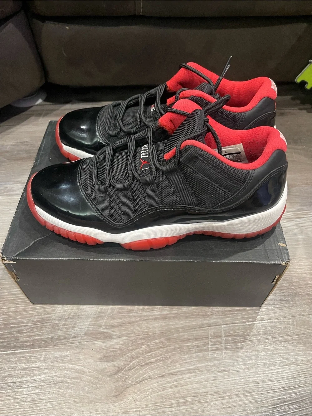 Jordan Retro 11 Low breds Black/Red/White